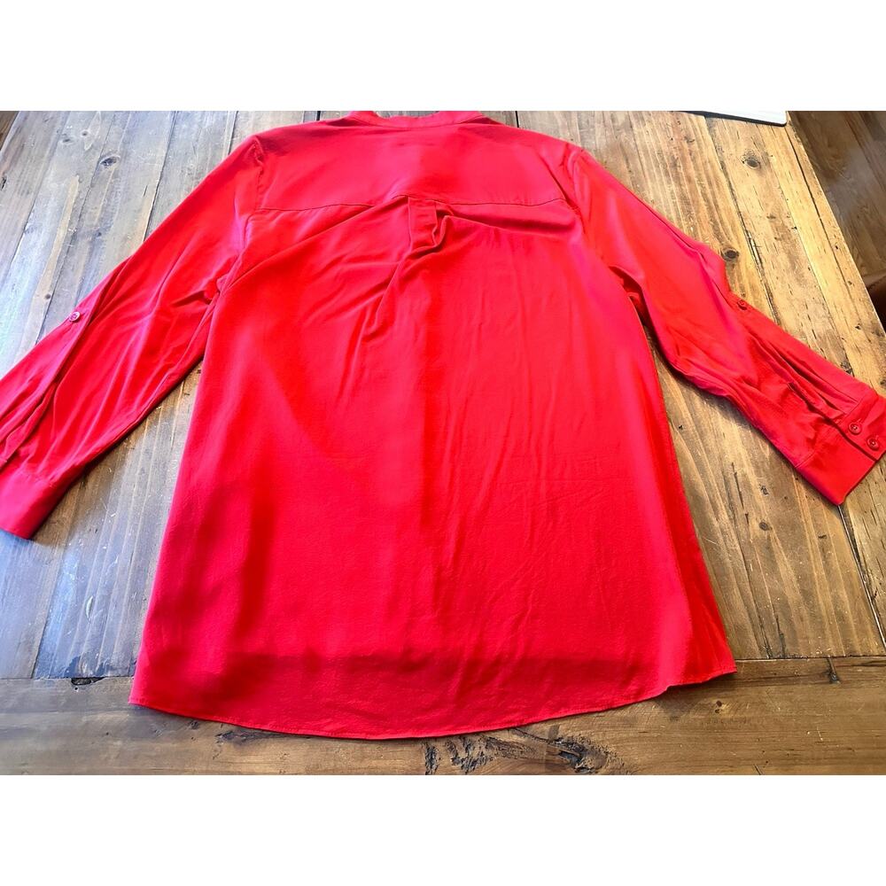 Alice + Olivia Red Silk Button Front Long Roll Tab Sleeve Blouse Size Medium Top - Picture 12 of 16